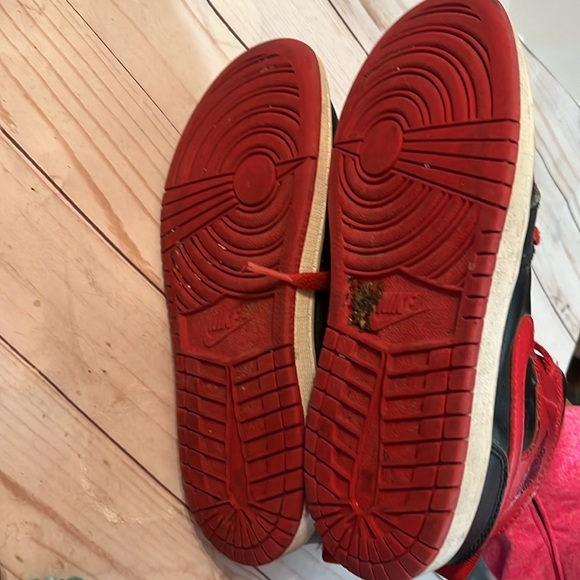 Nike Air Jordan 1 Mid Athletic Shoes Sz 1Y Alternate Bred DQ8424 060 - Picture 11 of 12